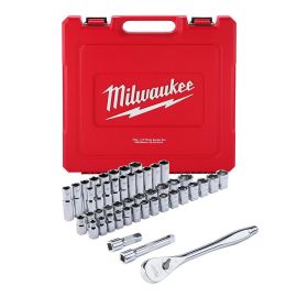 Milwaukee 48-22-9010 47pc 1/2 Inch Drive Metric & SAE Ratchet and Socket Set with FOUR FLAT™ Sides